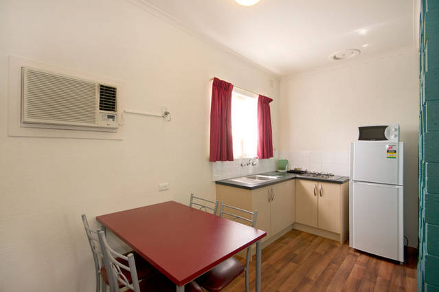 Adelaide City Fringe Serviced Apartments & Motel - thumb 4