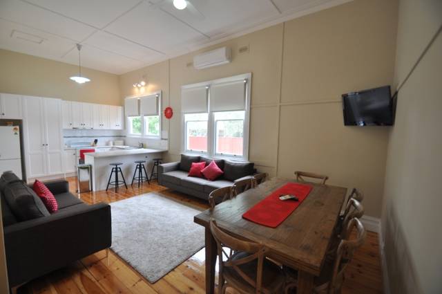 Ain Garth Self Catering Accommodation - Melbourne Tourism