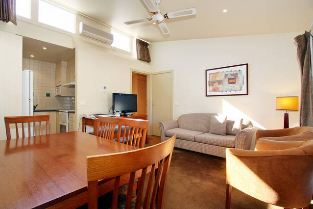 Alzburg Resort - Accommodation NSW