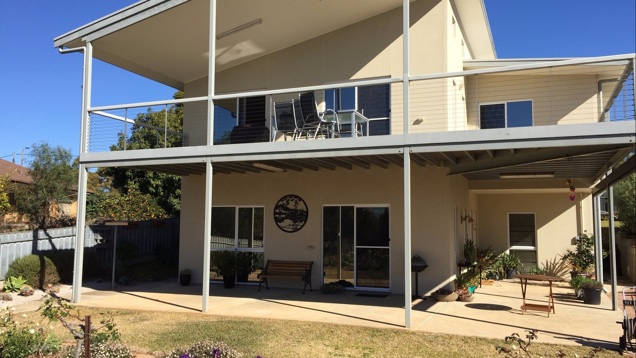 Lyreen's Apartment Bed and Breakfast - VIC Tourism