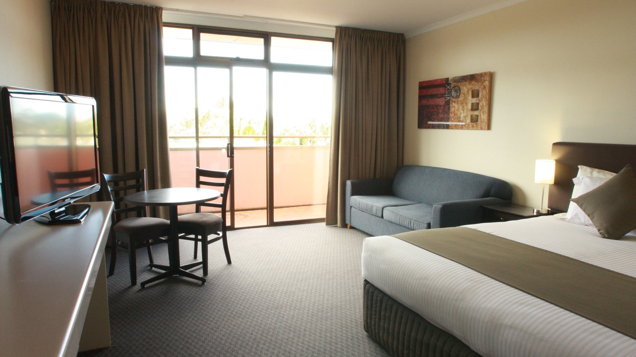 Adelaide Meridien Hotel  Apartments - VIC Tourism