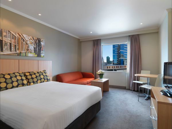 Travelodge Hotel Melbourne Southbank - Hotel Accommodation