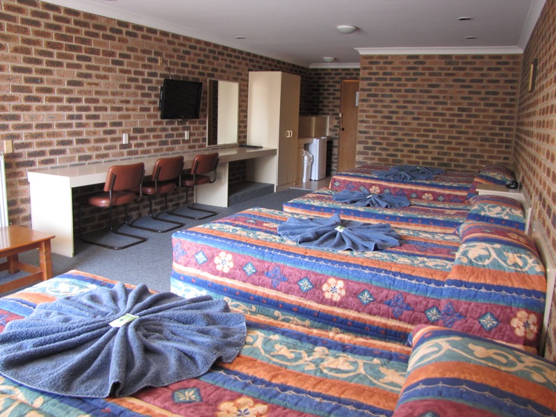 Big Trout Motor Inn - Hotel Accommodation