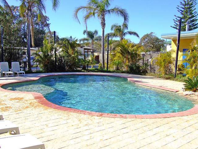Birubi Beach Holiday Park - Hotel Accommodation