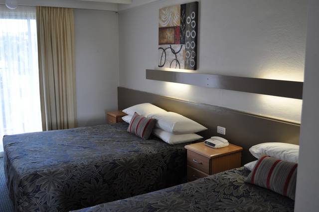 Black Dolphin Resort Motel - Accommodation Newcastle
