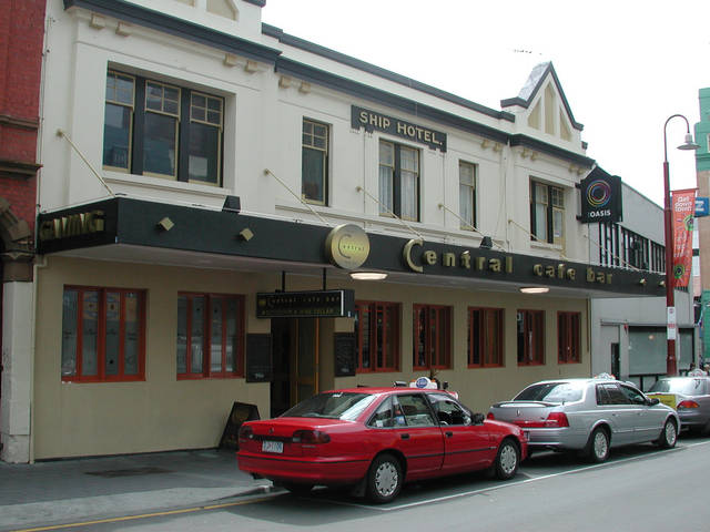 Central Cafe & Bar - Melbourne Tourism 1