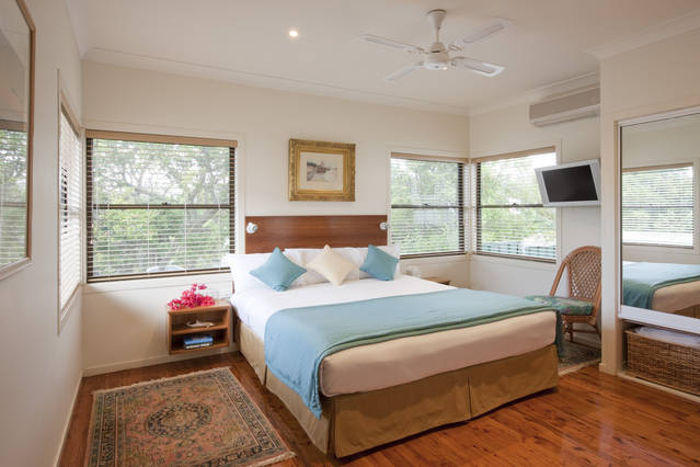 Central Coast Cottages at Toowoon Bay - Accommodation NSW