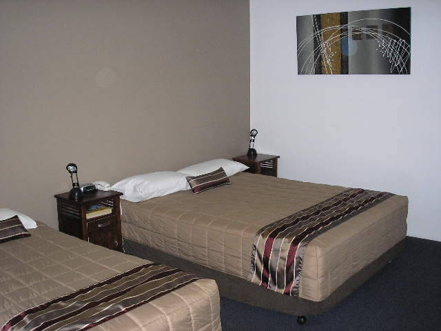 Centre Point Motor Inn - New South Wales Tourism 