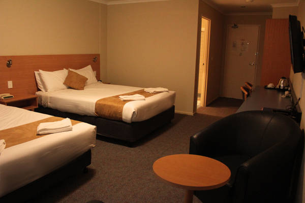 Ciloms Airport Lodge - Australia Accommodation