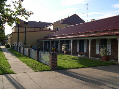 Club Motel - Australia Accommodation