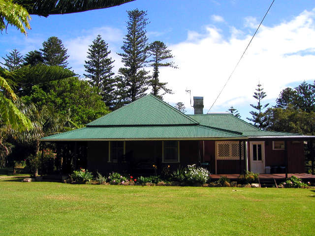 Cobbys of Crystal Pool Holiday Heritage Cottage - Accommodation ACT