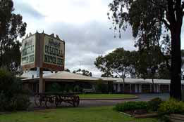 Colonial Motor Inn - Accommodation NSW