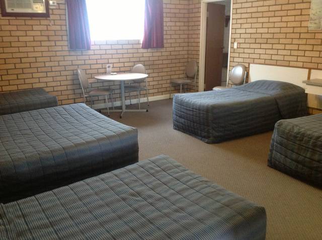Country Manor Motor Inn - New South Wales Tourism 