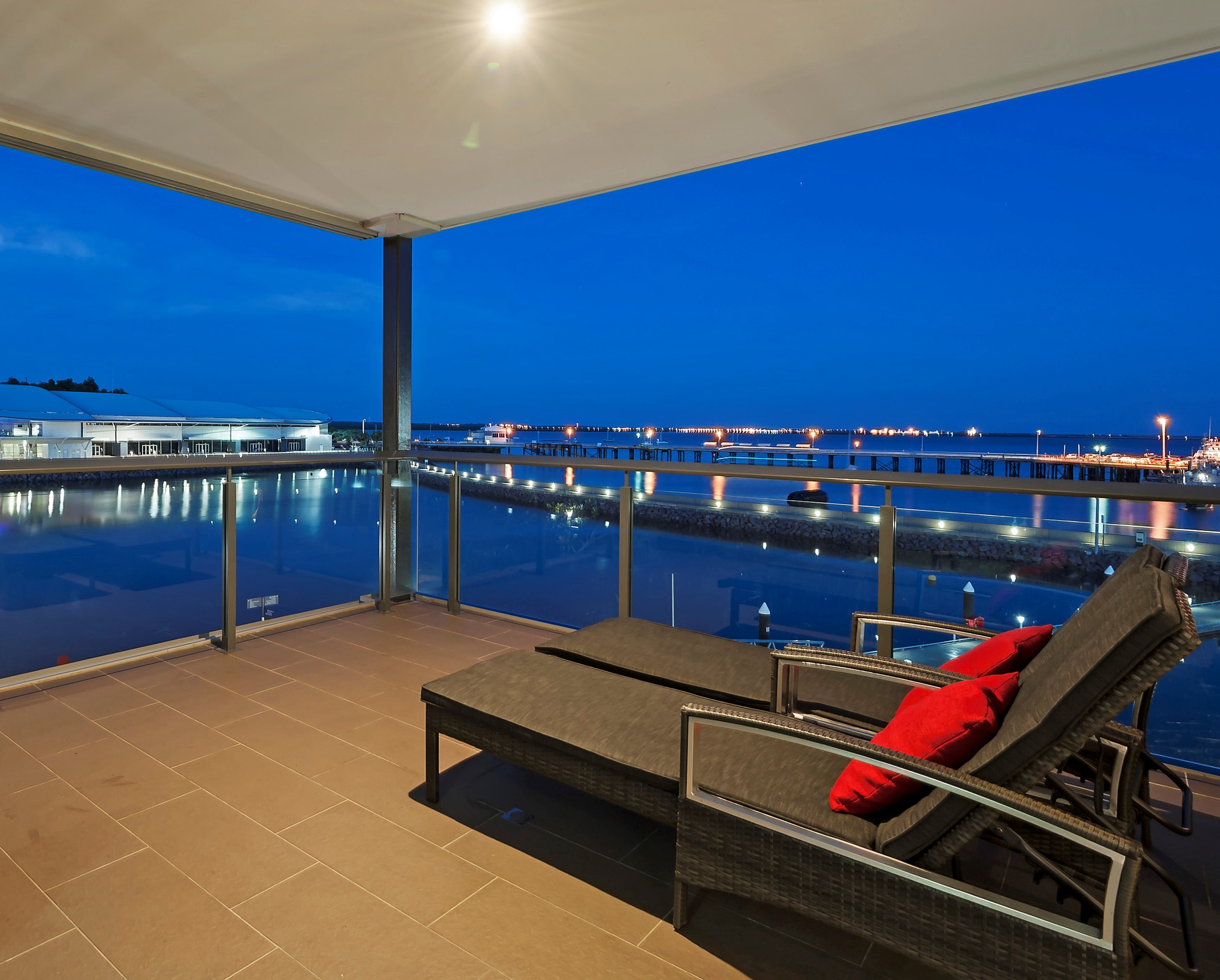Darwin Waterfront Apartments - New South Wales Tourism 