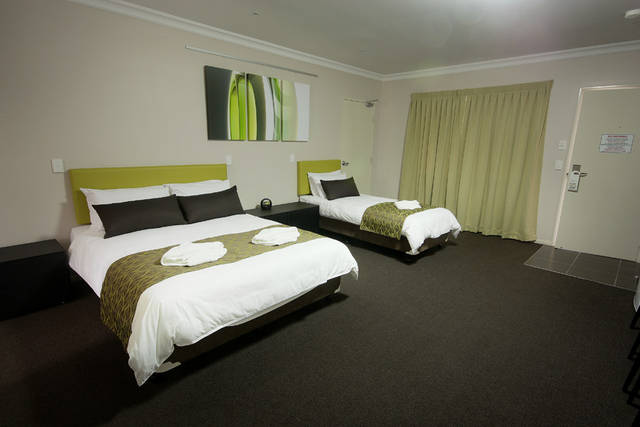 Drovers Motor Inn - Hotel Accommodation