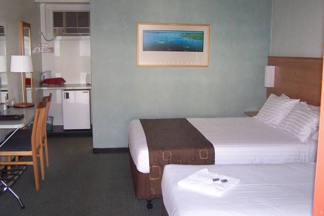 Econo Lodge Griffith Motor Inn - New South Wales Tourism 