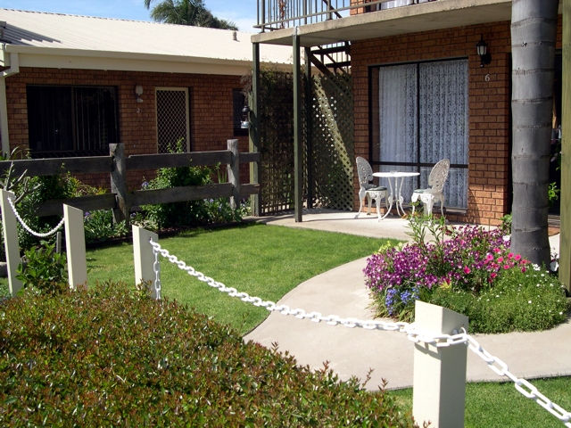 Esther Lodge Holiday Units - New South Wales Tourism 