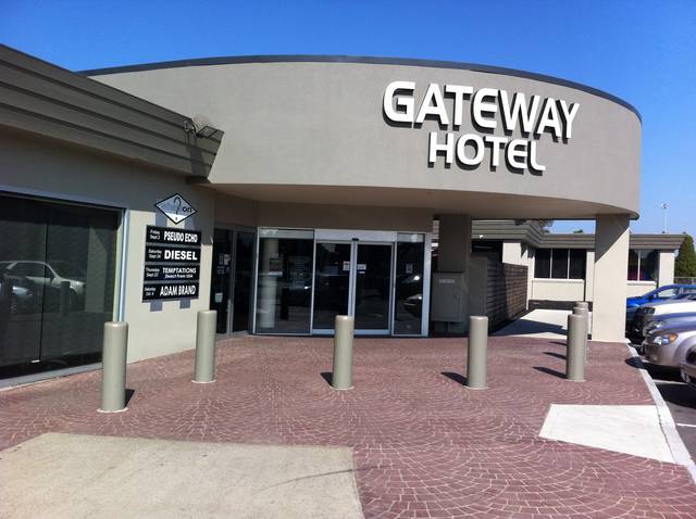 Gateway Hotel - Accommodation Newcastle 1