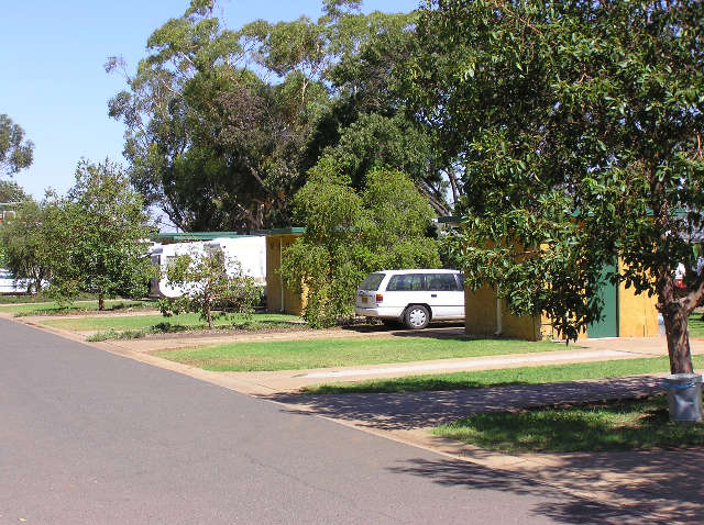 Griffith Tourist Caravan Park - Accommodation NSW