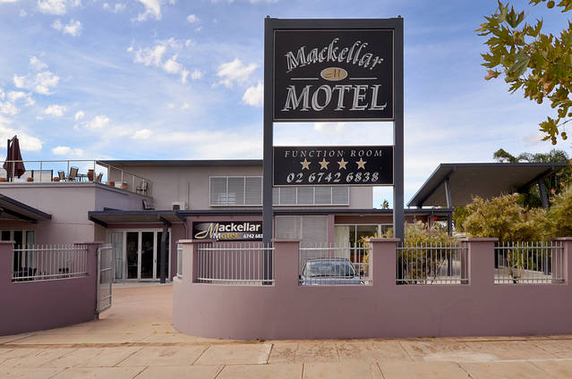 Mackellar Motel - Hotel Accommodation
