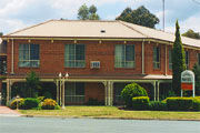 Hamiltons Townhouse Motel - Australia Accommodation