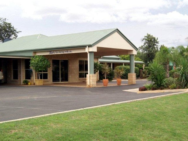 Jacaranda Country Motel - New South Wales Tourism 