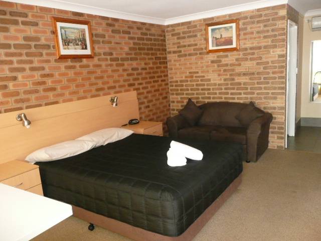 Jumbuck Motor Inn - Australia Accommodation