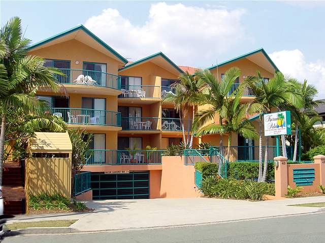 Karana Palms Self Contained Apartments - Hotel Accommodation