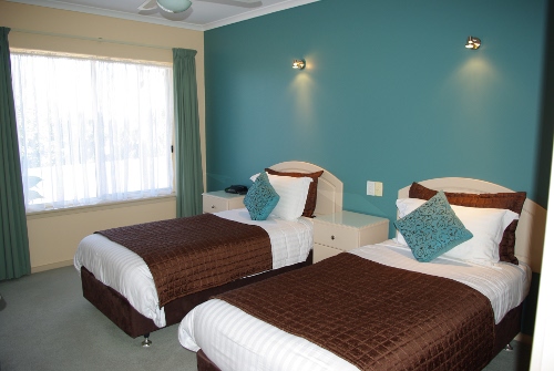 Lakeview Motel and Apartments - Hotel Accommodation