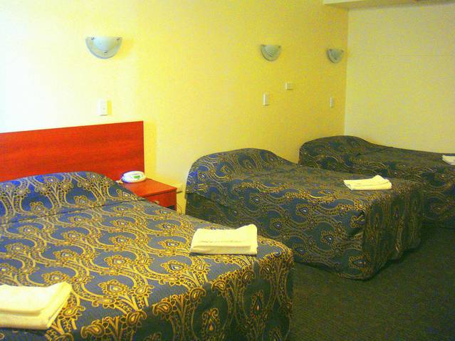 Liberty Plains Motor Inn - Hotel Accommodation