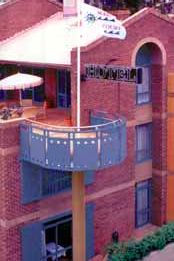 Mariners Court Hotel - Melbourne Tourism