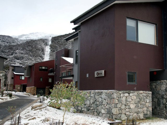 Onyx Apartments - Snowy Mountains - thumb 1