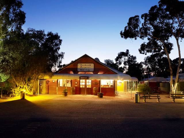 Outback Pioneer Hotel - Accommodation ACT 1