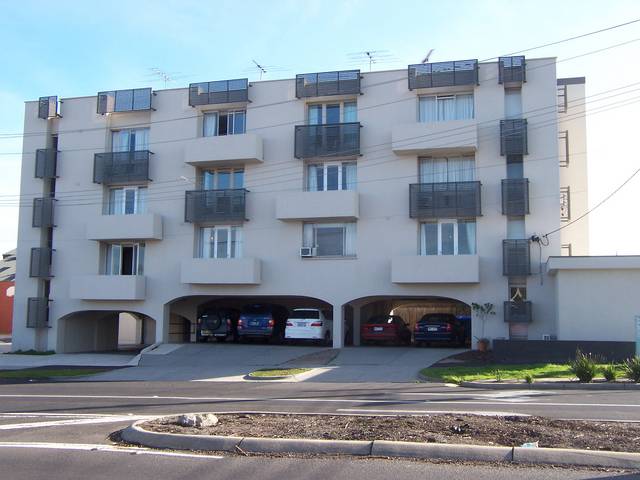 Parkville Place Apartments - Stayed