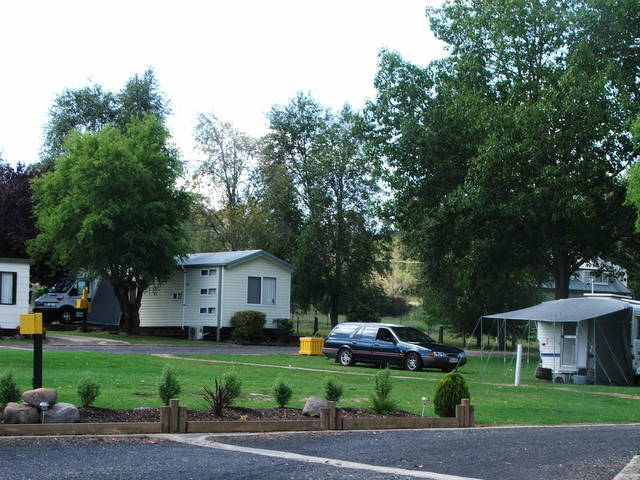 Poplar Caravan Park - Accommodation NSW