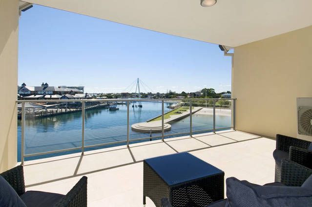 Quality Suites CREST Mandurah - Accommodation NSW