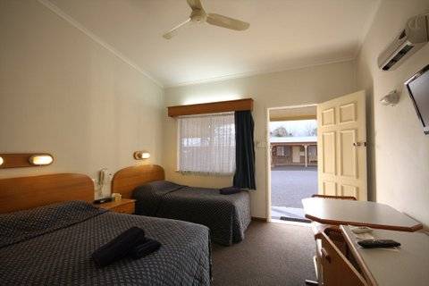 Rest Point Motor Inn and Hereford Steakhouse - Accommodation NSW