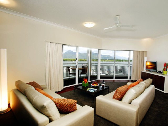 Shangri-La Hotel, The Marina, Cairns - Accommodation ACT 2