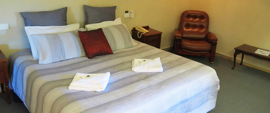 Sisleys Motel - Hotel Accommodation