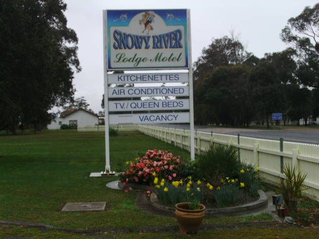 Snowy River Lodge Motel - New South Wales Tourism 