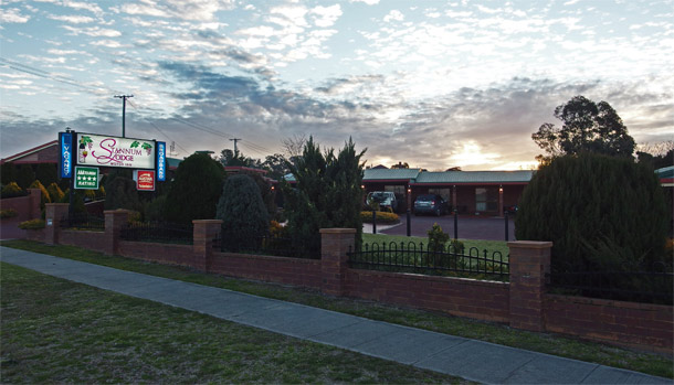 Stannum Lodge Motor Inn - Accommodation NSW