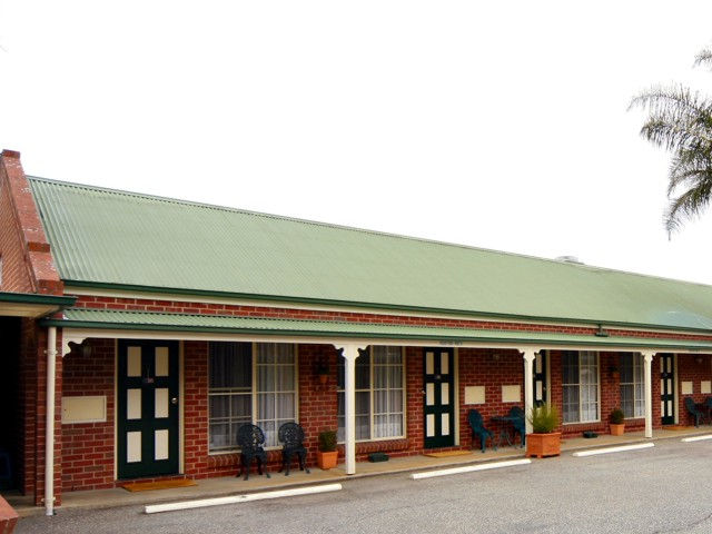 The Elms Motor Inn - Accommodation NSW