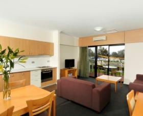 Assured Ascot Quays Apartment Hotel - Accommodation Newcastle 2