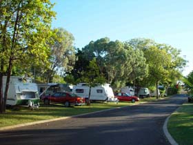 Ivanhoe Village Caravan Resort - Accommodation Newcastle