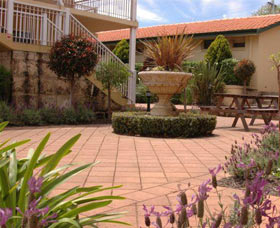 Margaret River Hotel And Holiday Suites - thumb 1
