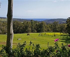 Wildwood Valley Cottages and Cooking School - VIC Tourism