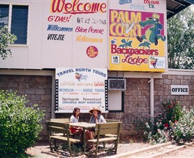 Palm Court Kookaburra Backpackers - VIC Tourism