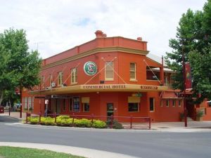 The Commercial Hotel Tumut - Accommodation Newcastle 3